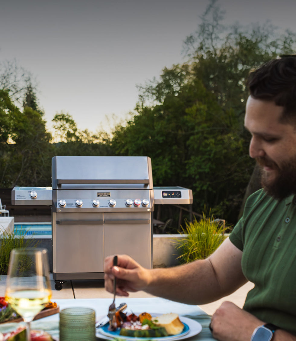 Monument Grills Background