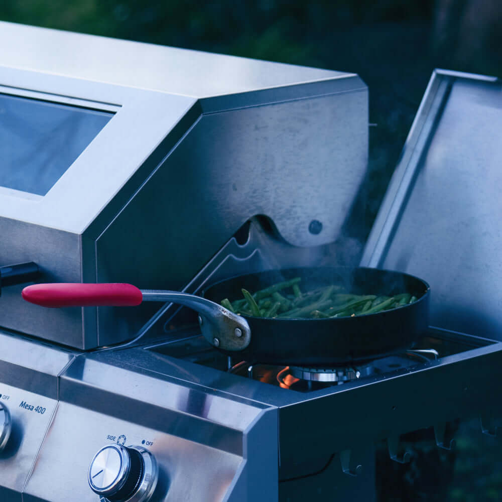 outdoor kitchen grill