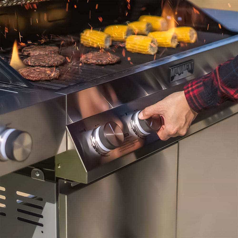 Denali 605 | Stainless Smart Tech Natural/Propane Gas Grill - Monument GrillsDenali 605