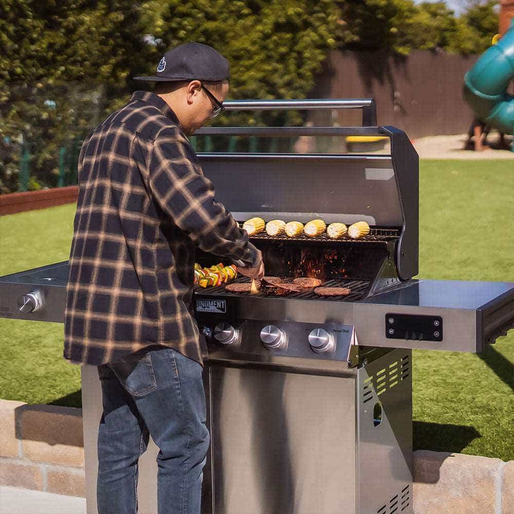 Denali 605 | Stainless Smart Tech Natural/Propane Gas Grill - Monument GrillsDenali 605