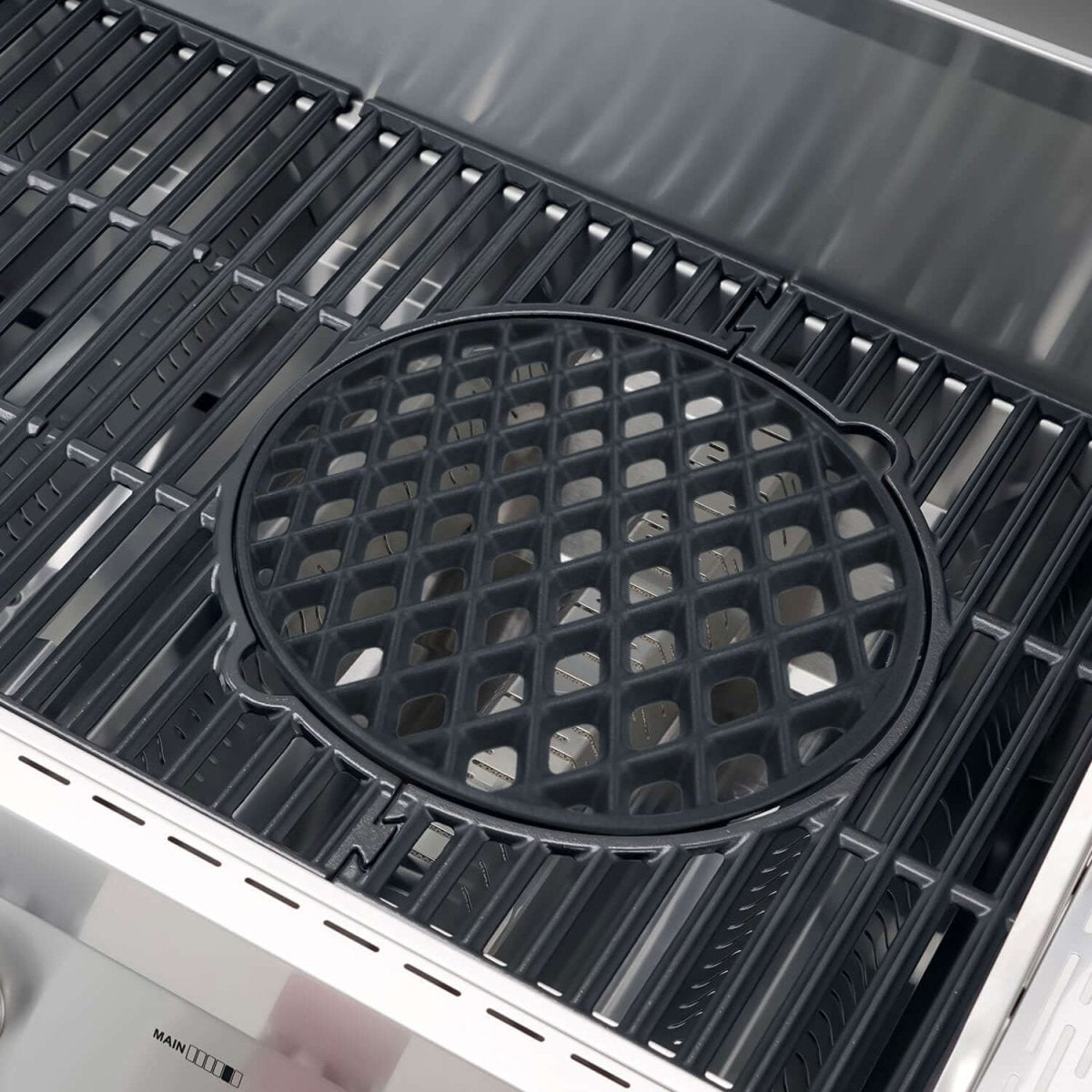 Denali 605Pro | Stainless Smart Propane Gas Grill - Monument GrillsD605P (Includes Free Cover and Rotisserie Kit) & Cordierite Pizza Stone & Round Diamond Grid & Round Cast Iron Cooking Plate