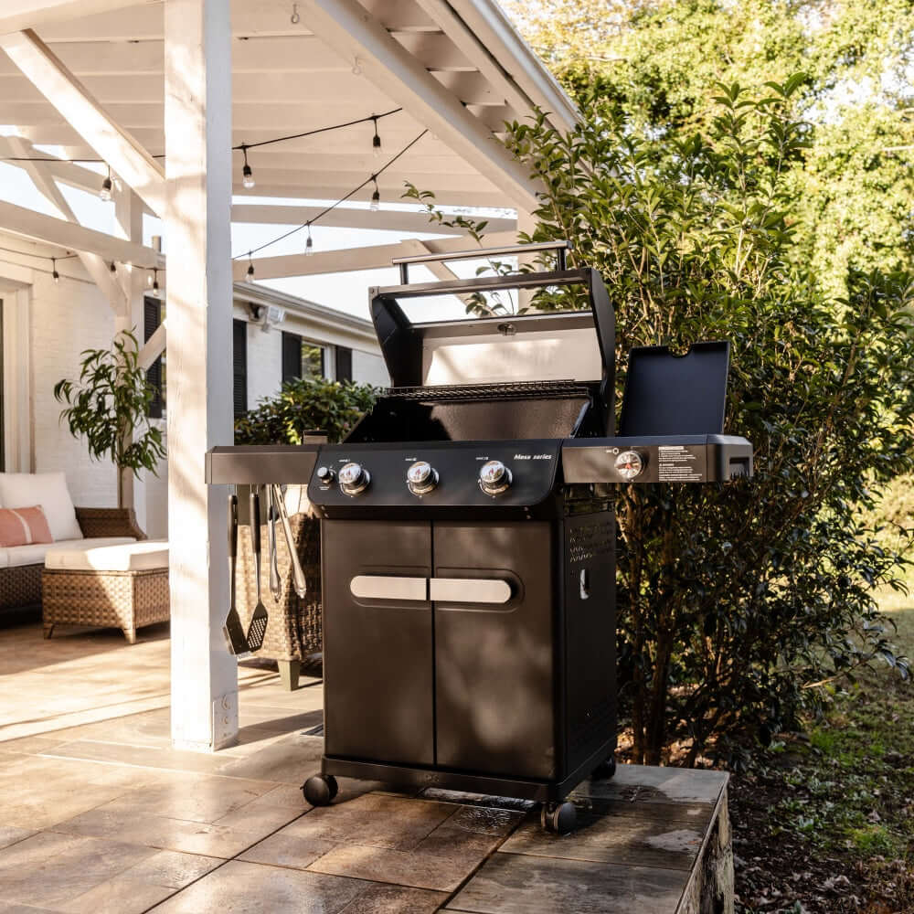 Mesa 325 | Black Propane Gas Grill - Monument GrillsMesa 325