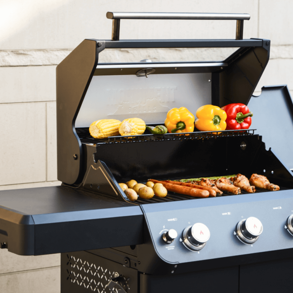 Mesa 325 | Black Propane Gas Grill - Monument GrillsMesa 325