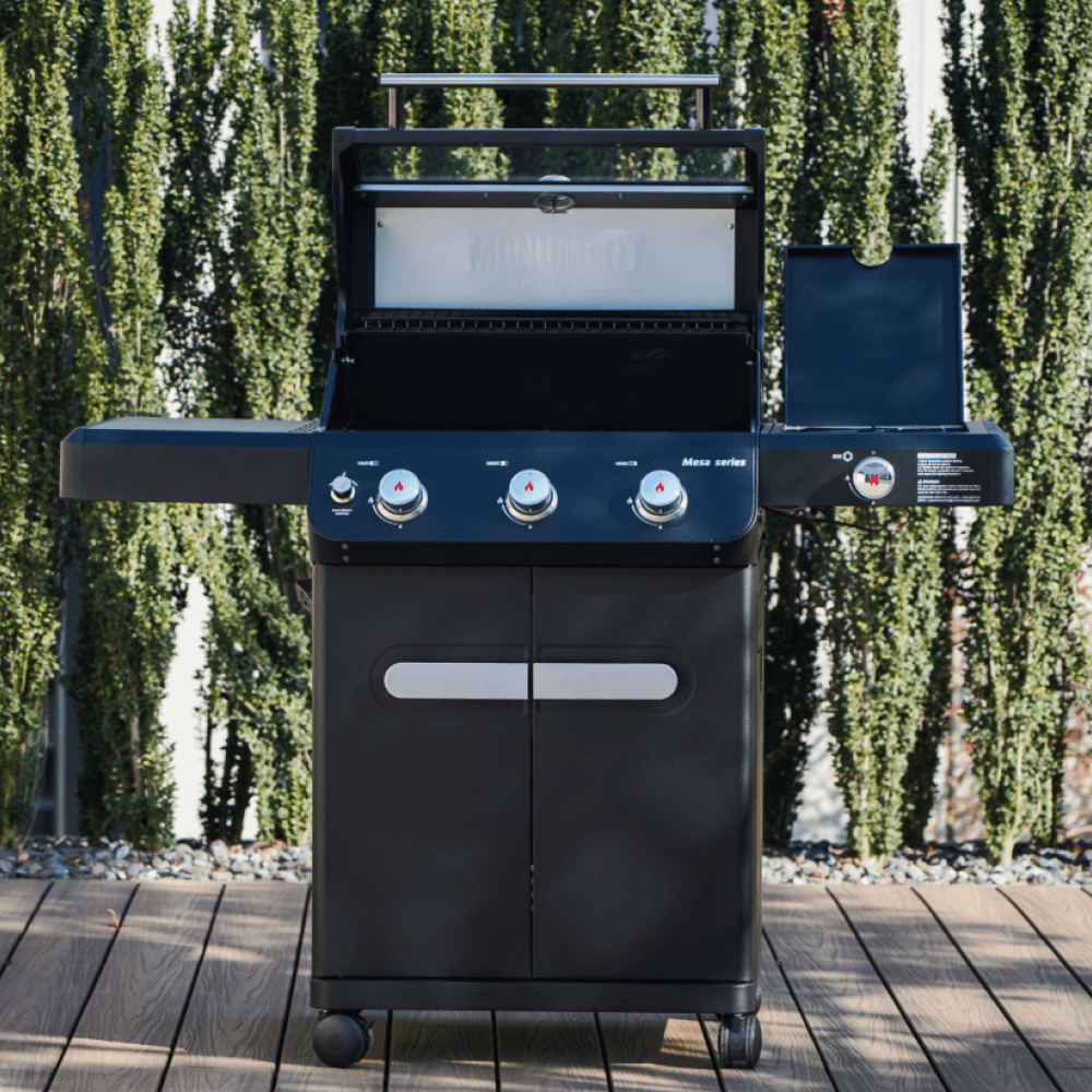 Mesa 325 | Black Propane Gas Grill - Monument GrillsMesa 325