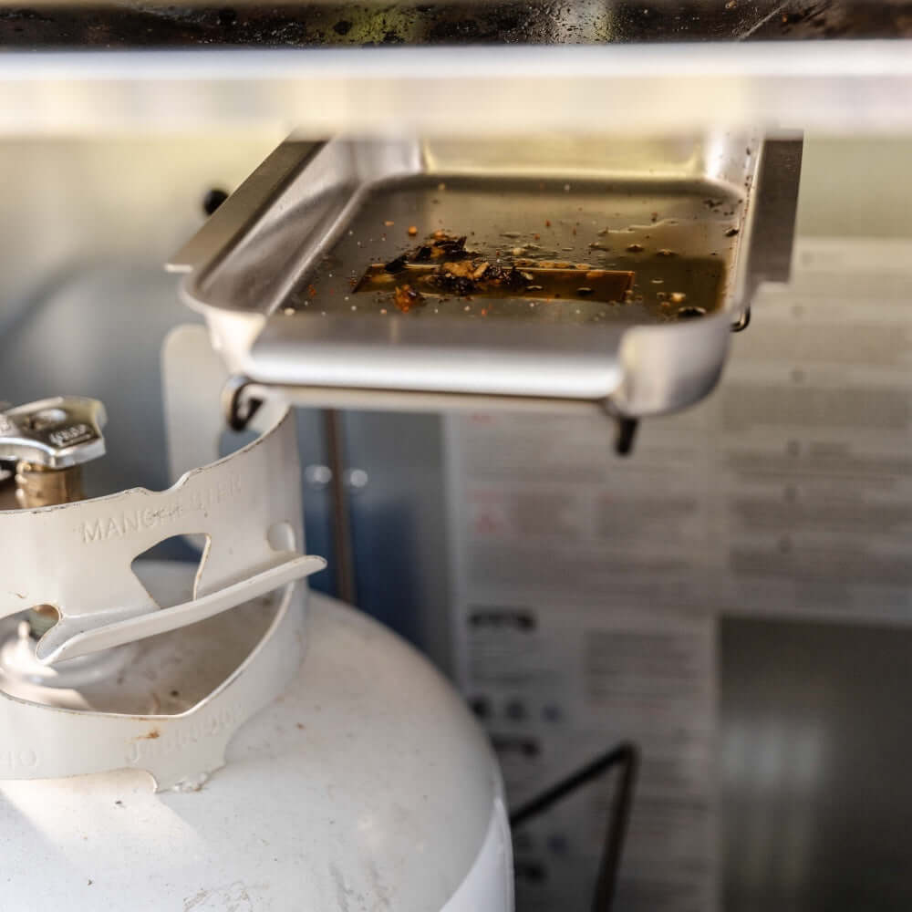 Mesa 325 | Black Propane Gas Grill - Monument GrillsMesa 325