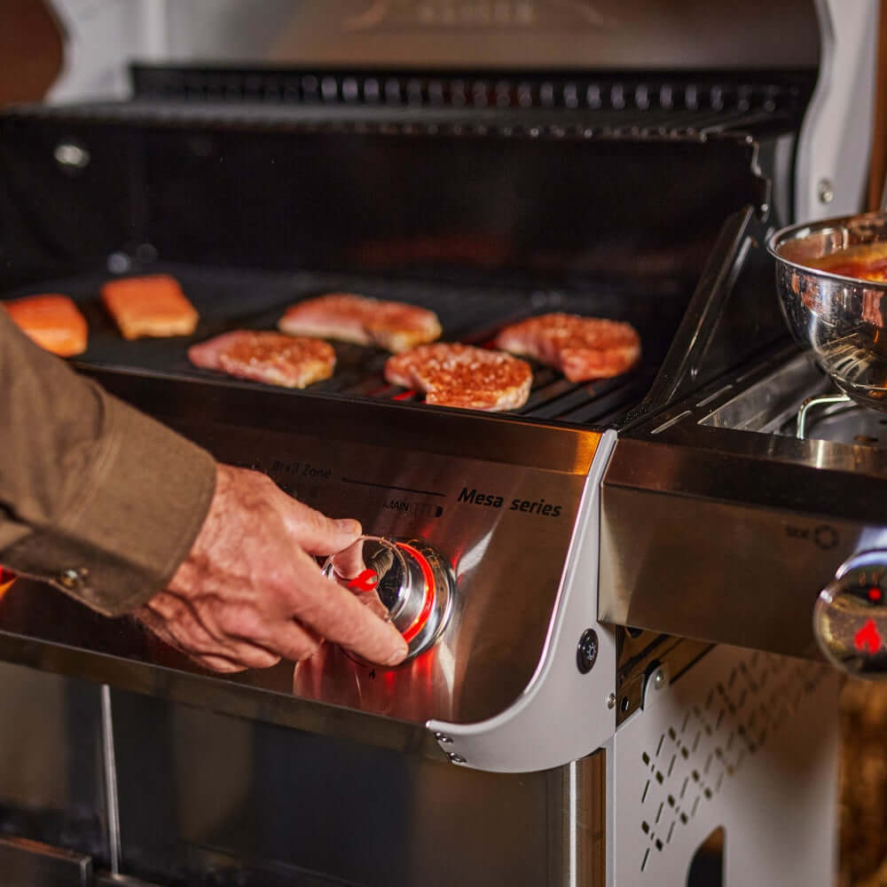 Mesa 415BZ | Stainless Propane Gas Grill - Monument GrillsMesa 415BZ