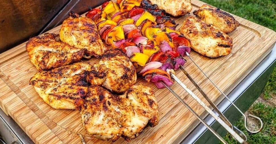 Easy Grilled Chicken Breasts: 7 to 8 Minutes a Side