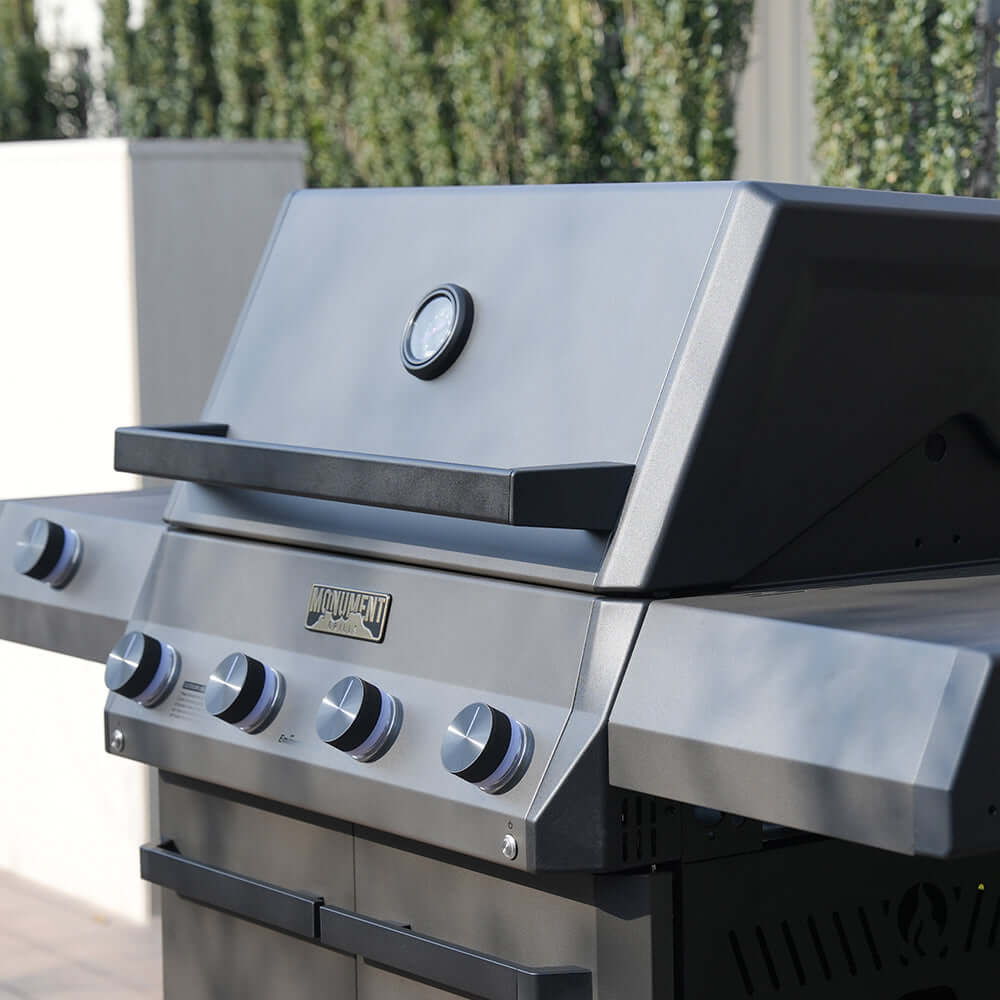 Eminence 425 | Propane Gas Grill