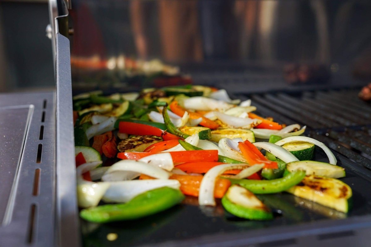 96333 Cast Iron Cooking Plate | Monument Grills